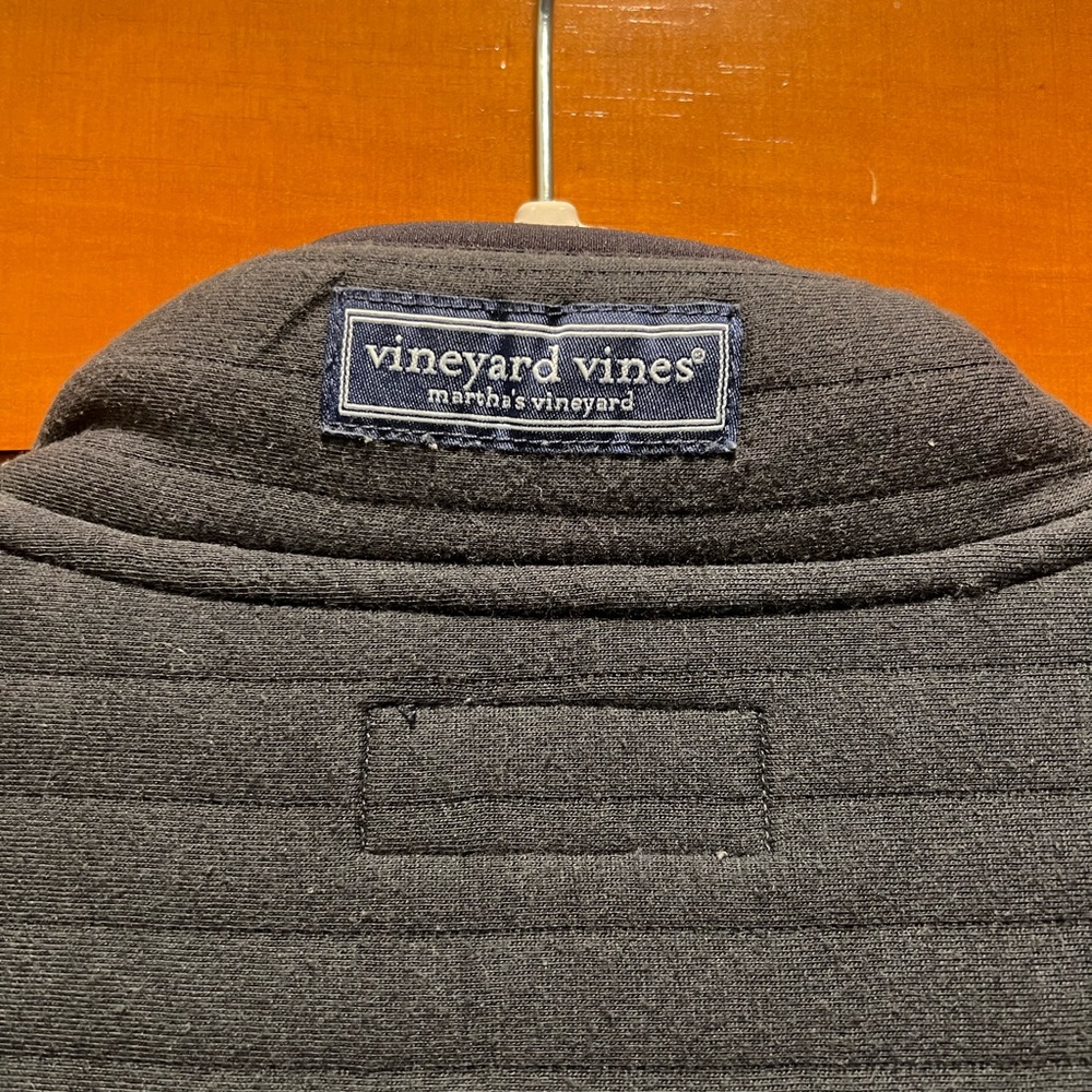 Vineyard Vines Dark Gray Quilted Pullover - Picture 4 of 4